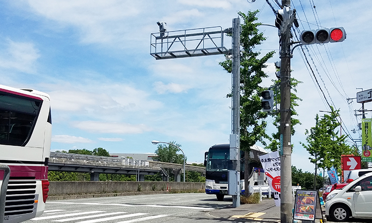 交通監視用テレビカメラ